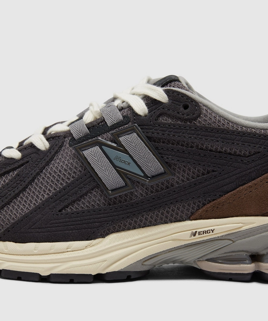 New Balance 1906 sneaker